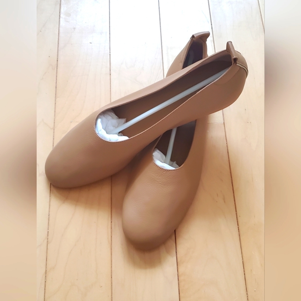 Everlane Italian leather Brand New. High quality made